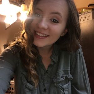 Meet your Posher, Aleisha